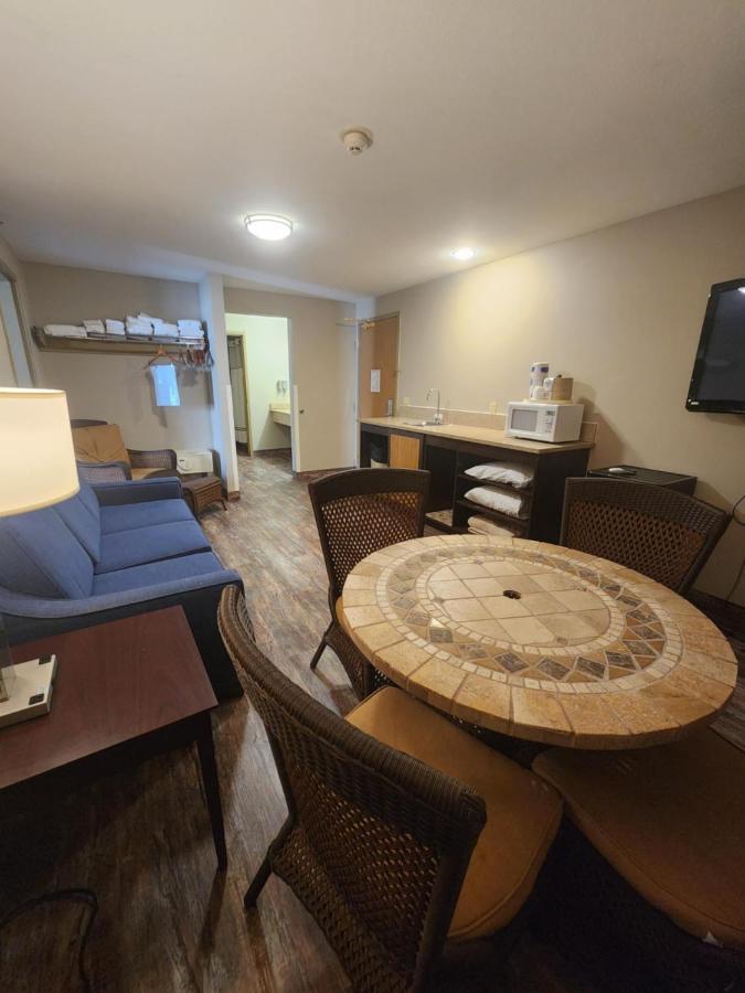 Put-In-Bay Resort & Conference Center Exterior photo